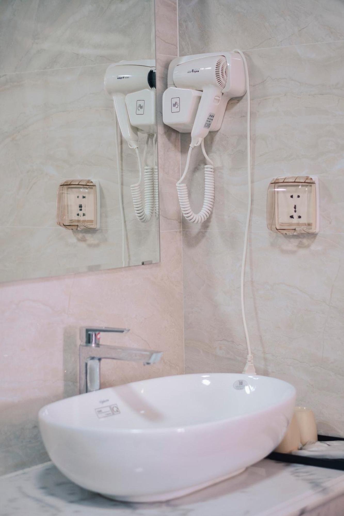 Tâm Thắng Hotel Hạ Long Extérieur photo